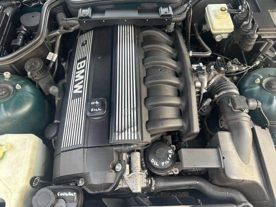 BMW M52B28 / M52TUB28 moottori