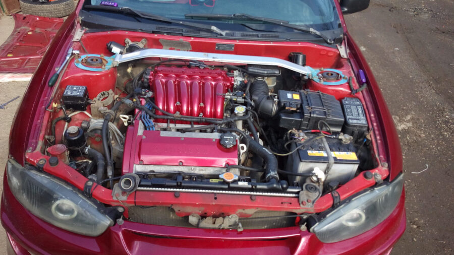 Mitsubishi 6A12 2.0 V6 moottori