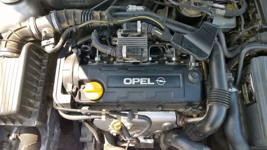 Opel Y17DT 1.7 moottori