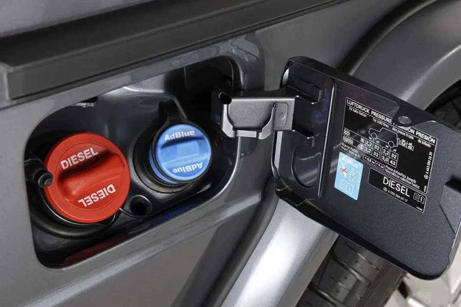 Urea dieselpolttoaineena: mihin sitä tarvitaan ja miten se toimii?