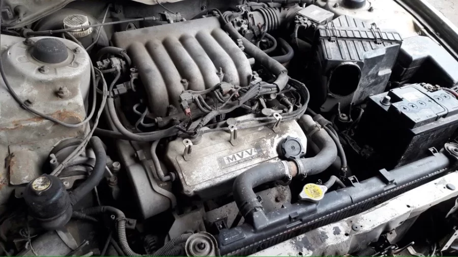 Mitsubishi 6G73 2.5 moottori