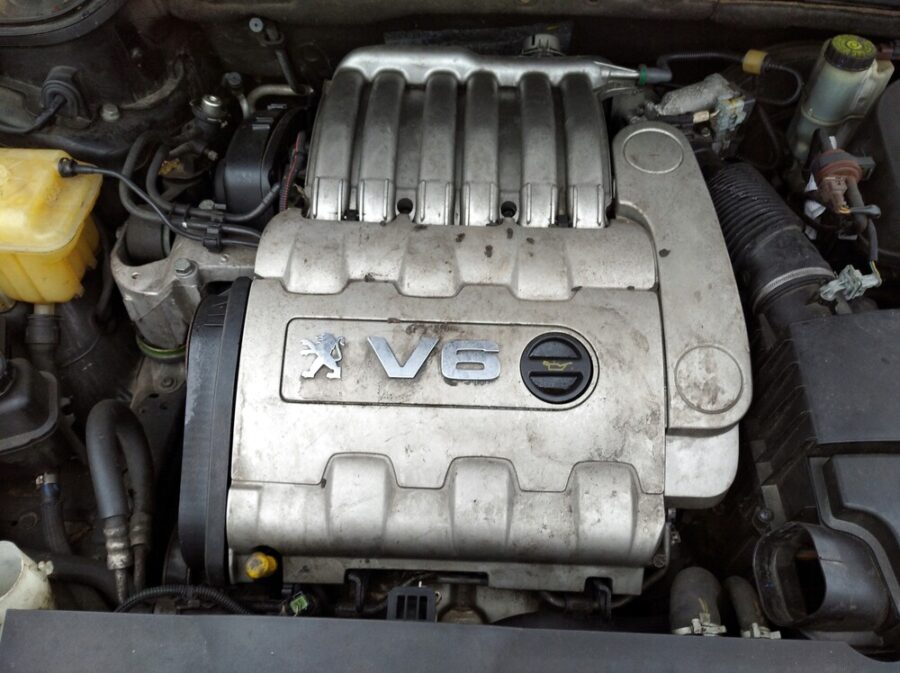 Moottori Citroen/Peugeot XFV (ES9A) 3.0 3.0