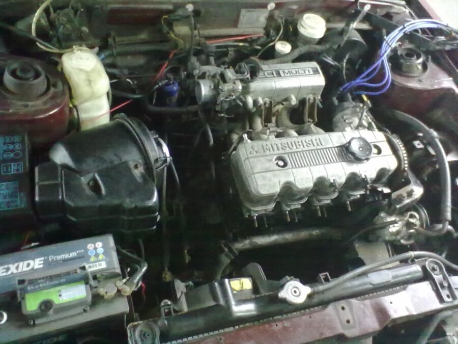 Mitsubishi 4G37 1.8 moottori