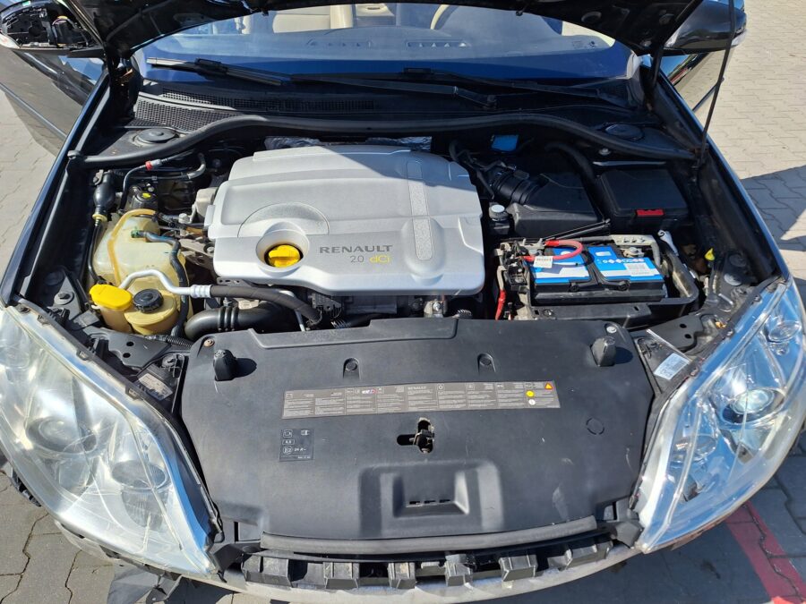 Nissan - Renault M9R 2.0 dCi moottori