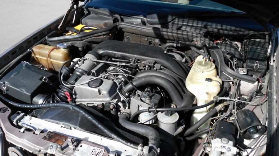 Moottori Mercedes OM 605 2.5