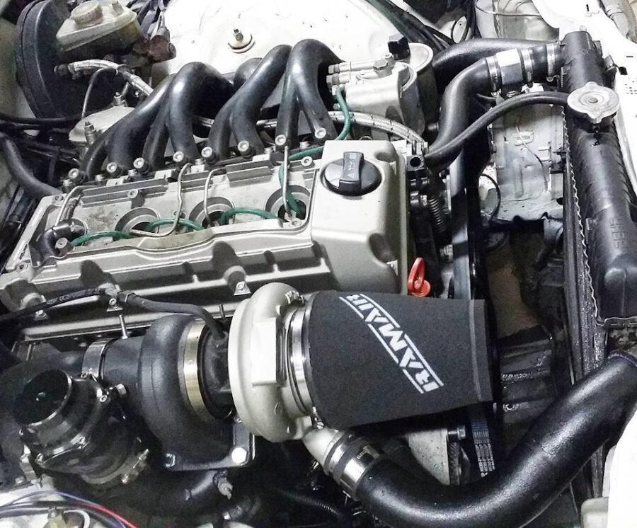 Mercedes OM604 2.0, 2.2 moottori