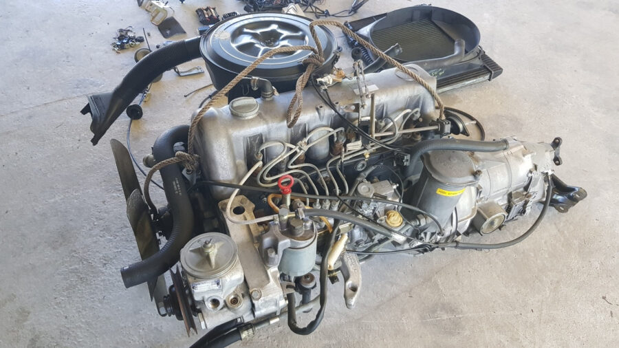Mercedes OM617 3.0 moottori