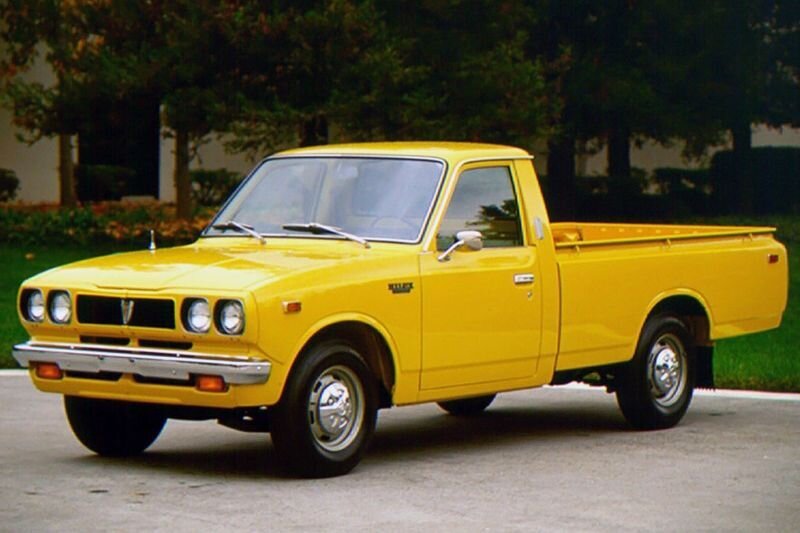 Legendaarisen Toyota Hilux -lava-auton historiaa