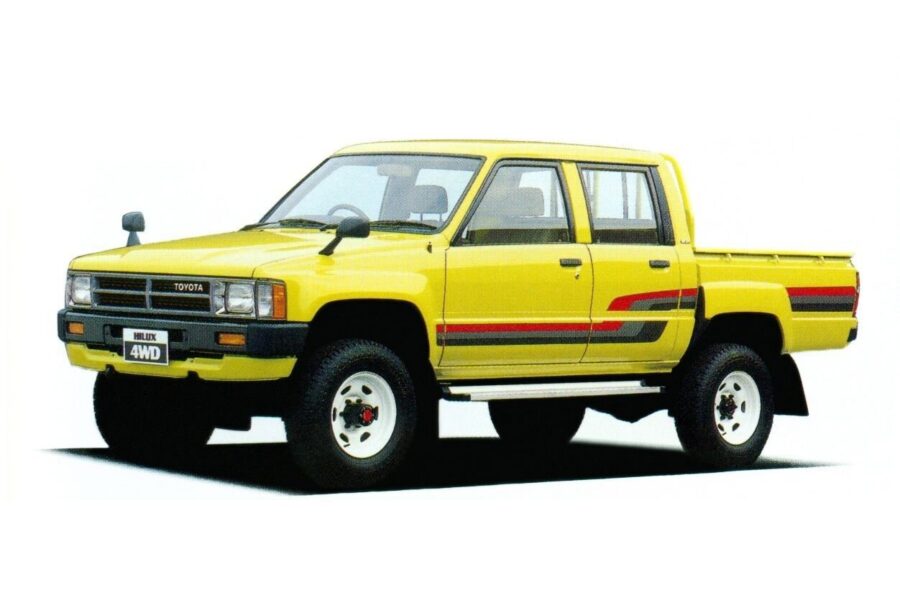 Legendaarisen Toyota Hilux -lava-auton historiaa