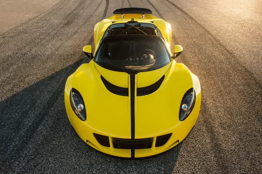 Hennessey Venom GT — 7 000 l V8 (GM), 2 turboahdinta, bensiini
