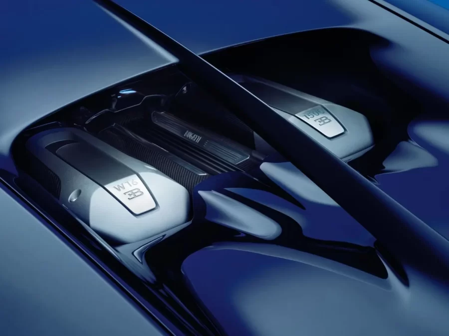 Bugatti Chiron — 7,993 L W16, 4 turboahtinta, bensiini